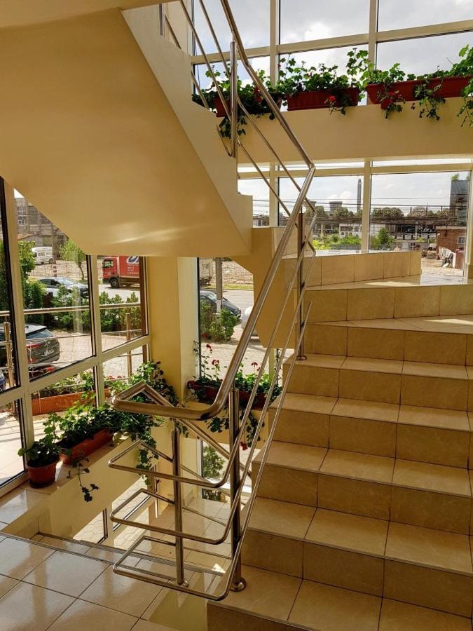 Hotel Andrei Cîmpia Turzii Exterior foto