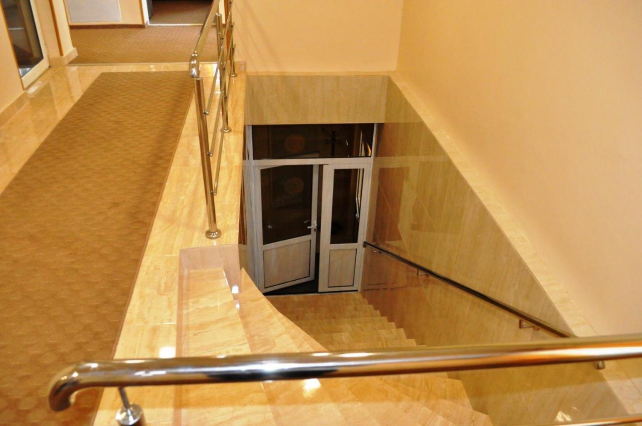 Hotel Andrei Cîmpia Turzii Exterior foto